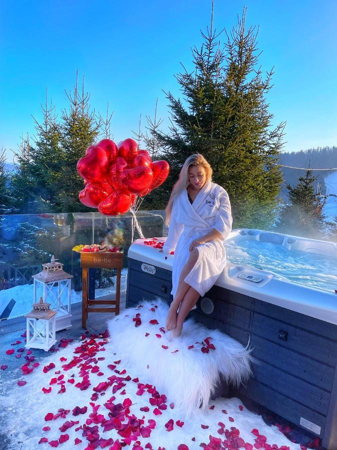 Be Be Chalet - Premium Jacuzi & Private Pool Bukovel Esterno foto
